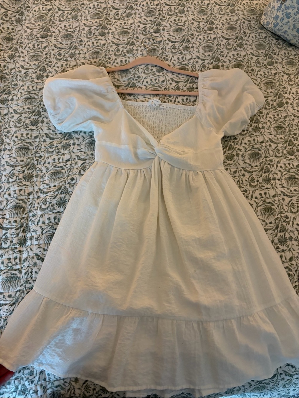 Cream Puff-Sleeve Summer Dress